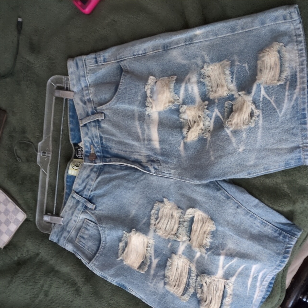 Size 36 Hellstar denim shorts